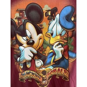 Disney Store Studio Collection Mickey & Donald Retro Tee Medium